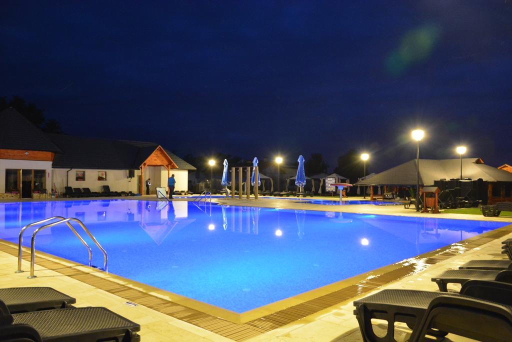 Pension La Taticu Săcălăşeni Exterior foto