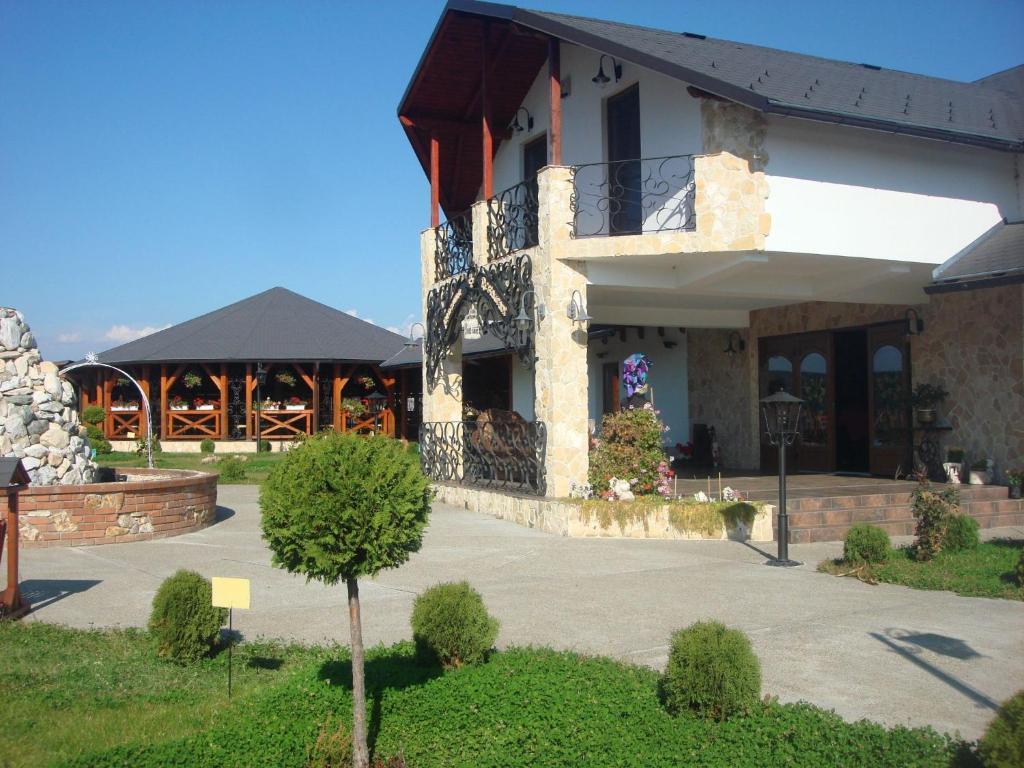Pension La Taticu Săcălăşeni Exterior foto