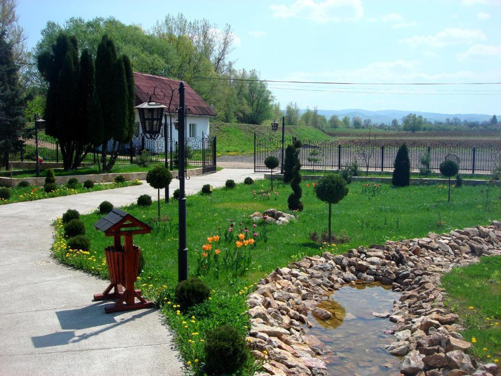 Pension La Taticu Săcălăşeni Exterior foto